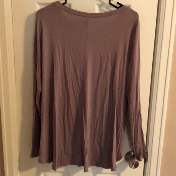 Hi-Lo Top - Picture 5 of 5